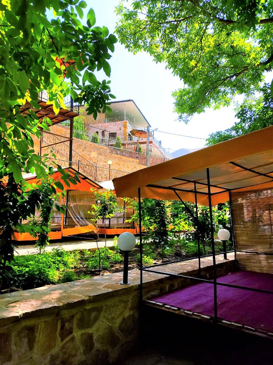 اجاره اتاق سنتی در روستا اخلمد سفلی چناران - 2 تخته