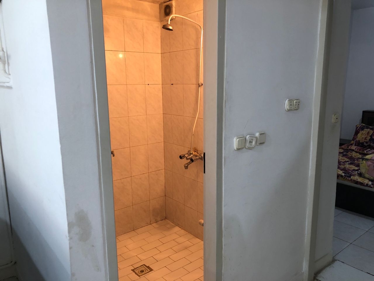 آپارتمان در تهرانپارس - 65 متری