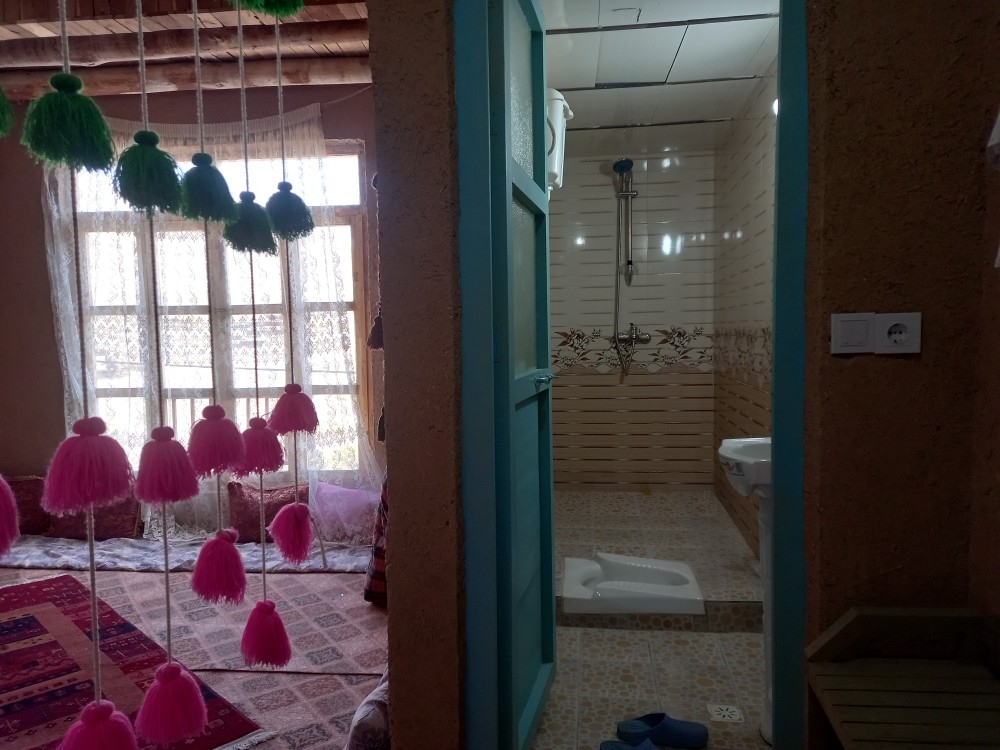 اجاره اتاق سنتی در روستای کنگ طرقبه - اتاق 4