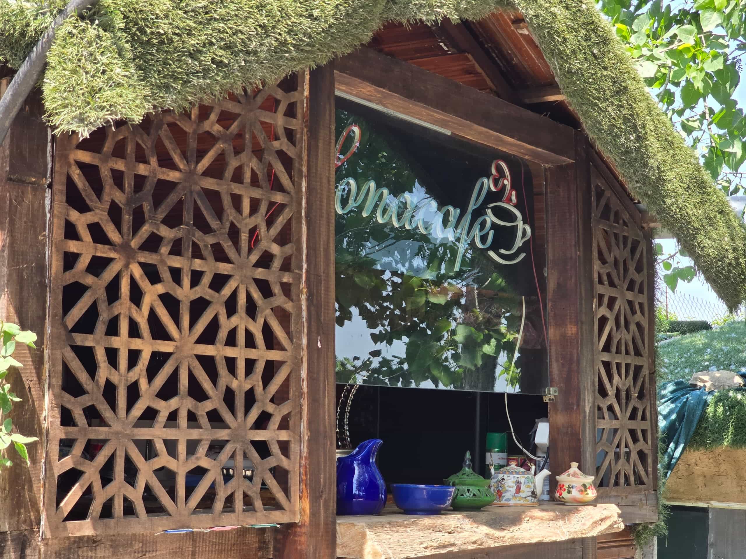 رزرو کلبه چوبی درختی در روستای امره ساری - الارا