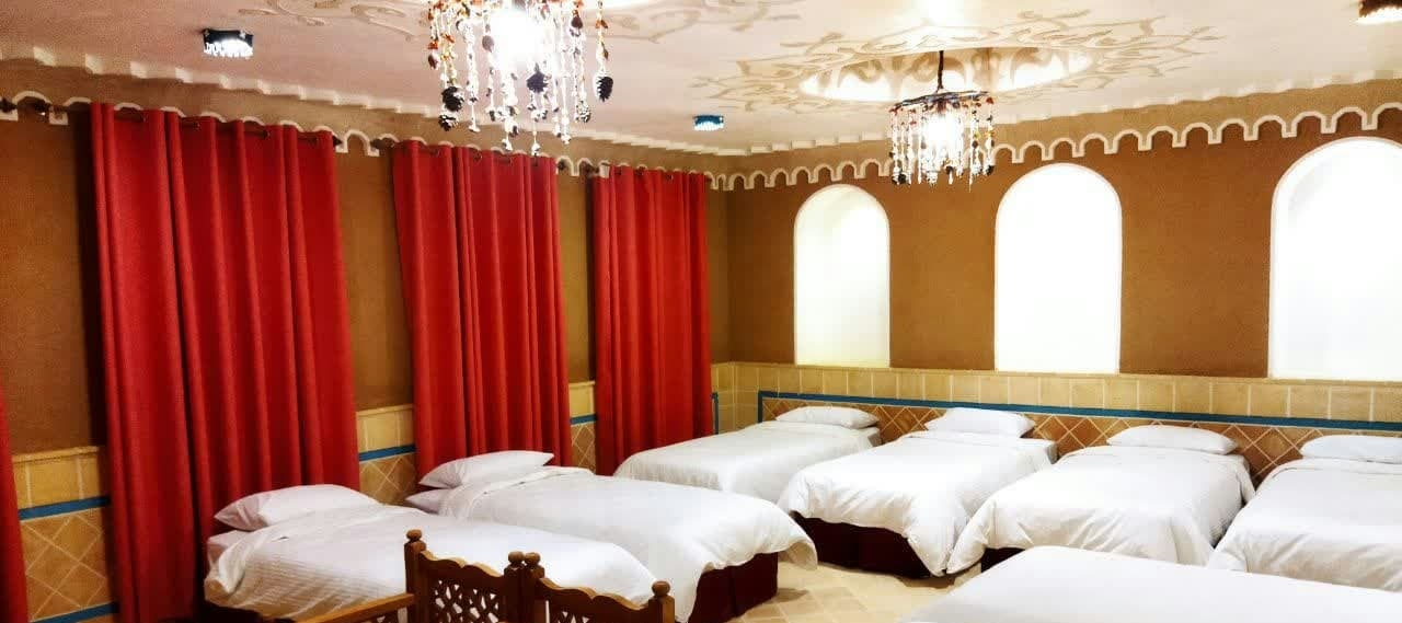 اجاره هتل کویری در یزدلان ابوزیدآباد - هفت تخته