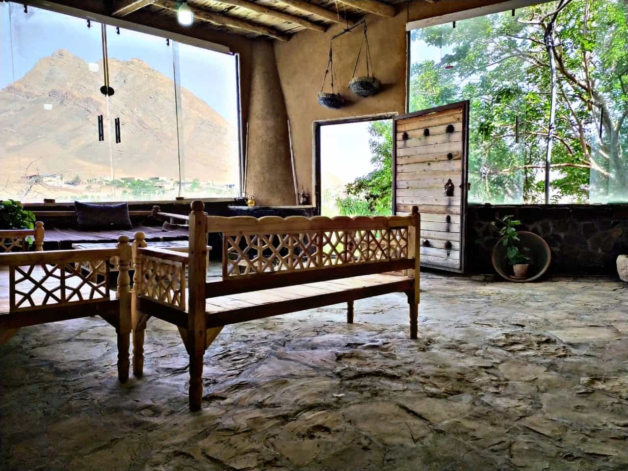 اجاره بومگردی سنتی در برزک - وی آی پی