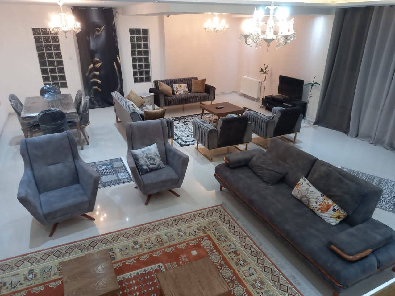 اجاره آپارتمان مبله در وکیل آباد فکوری-دوخوابه همکف