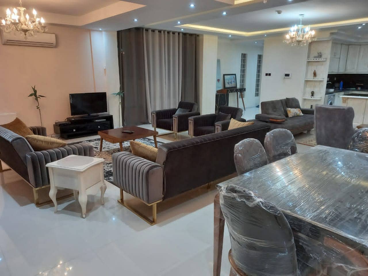 اجاره آپارتمان مبله در وکیل آباد فکوری-دوخوابه همکف