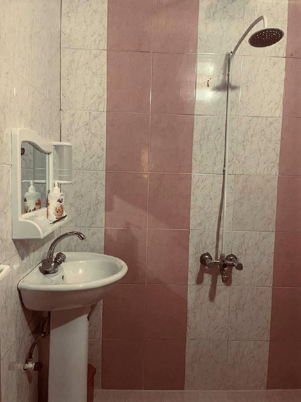 اجاره آپارتمان نزدیک ساحل در قشم - طبقه اول