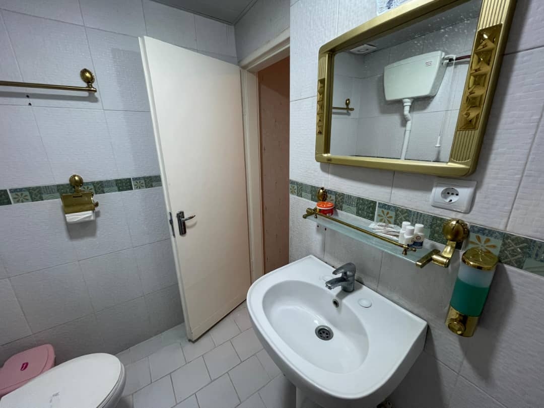 اجاره اتاق سه تخته بدون خواب طبقه دوم در ارگ علیشاه - اتاق 206