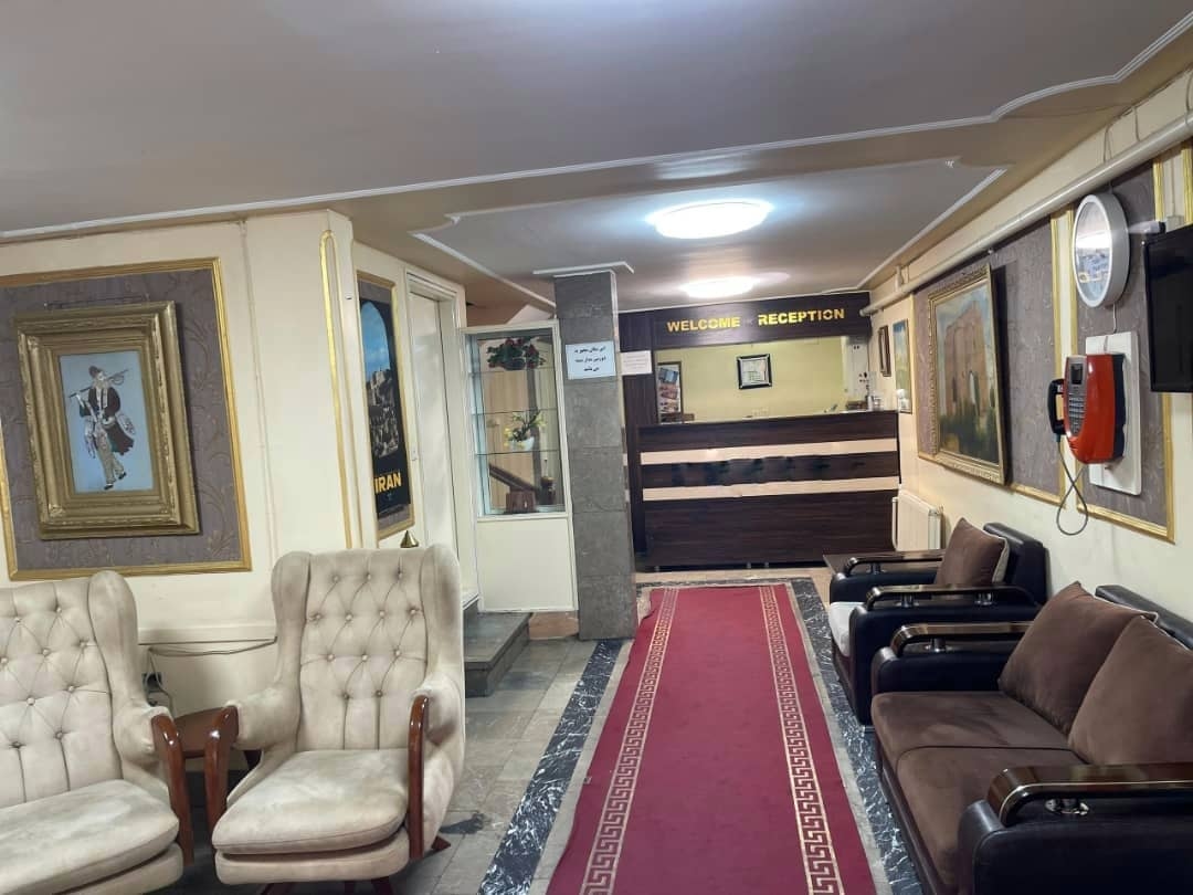 اجاره اتاق سه تخته بدون خواب طبقه دوم در ارگ علیشاه - اتاق 206