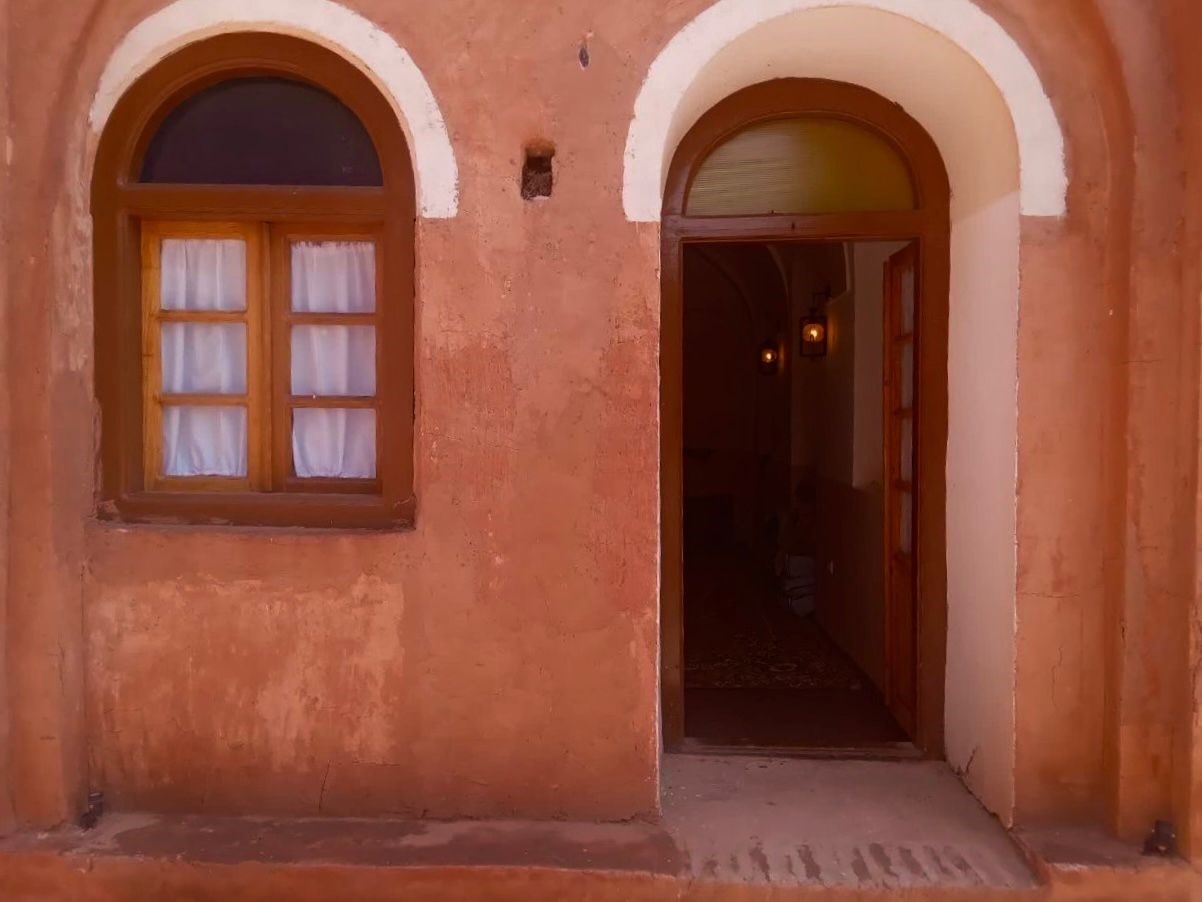 اجاره بومگردی سنتی در هاشم آباد دره شهر - 1