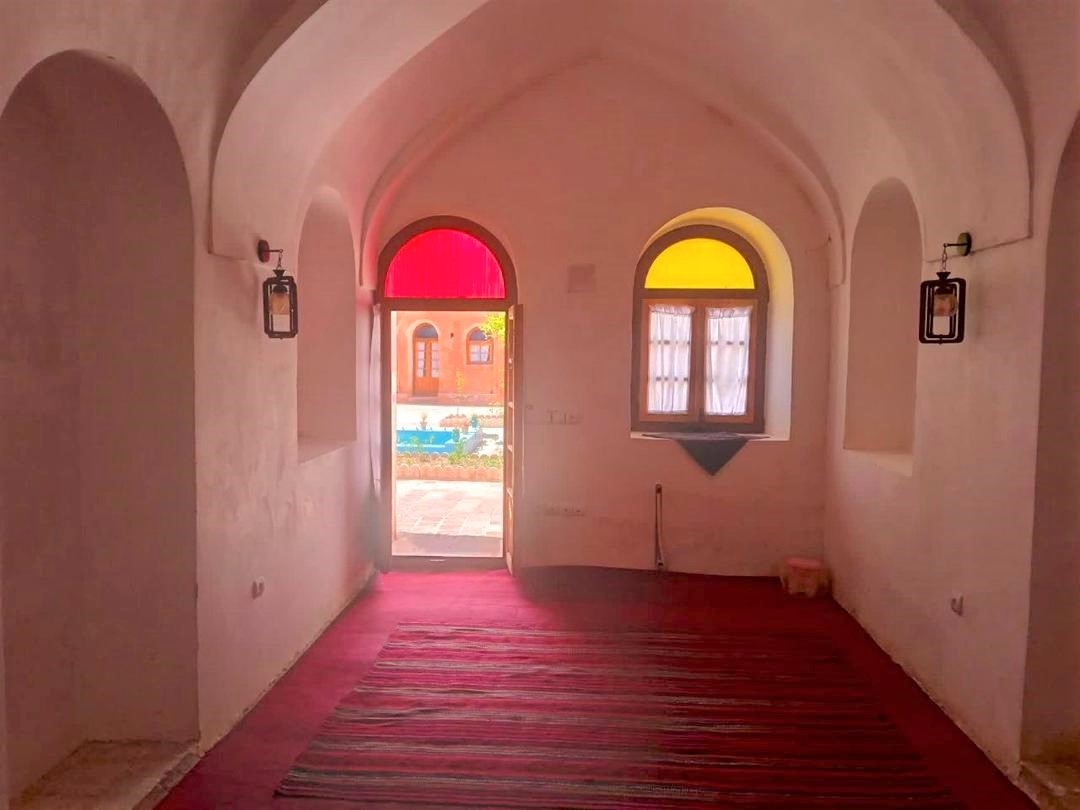 اجاره بومگردی سنتی در هاشم آباد دره شهر - 2