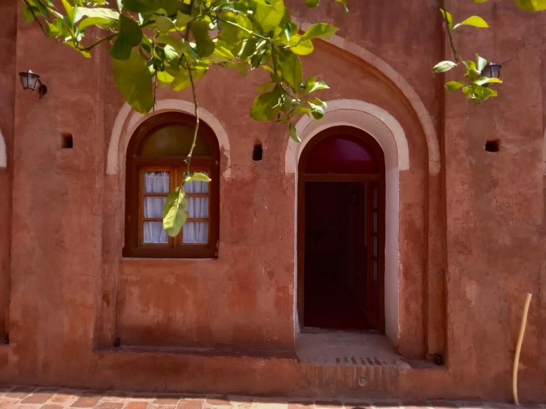 اجاره بومگردی سنتی در هاشم آباد دره شهر - 2