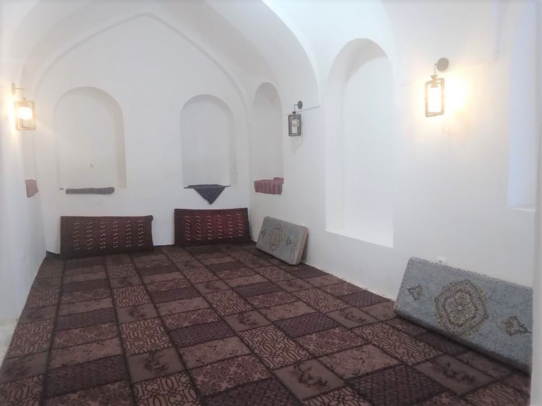 اجاره اتاق سنتی در هاشم آباد دره شهر - 5