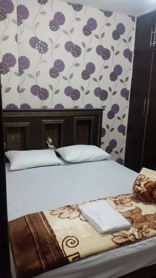 اجاره منزل مبله سه خواب در هفت تنان شیراز_1