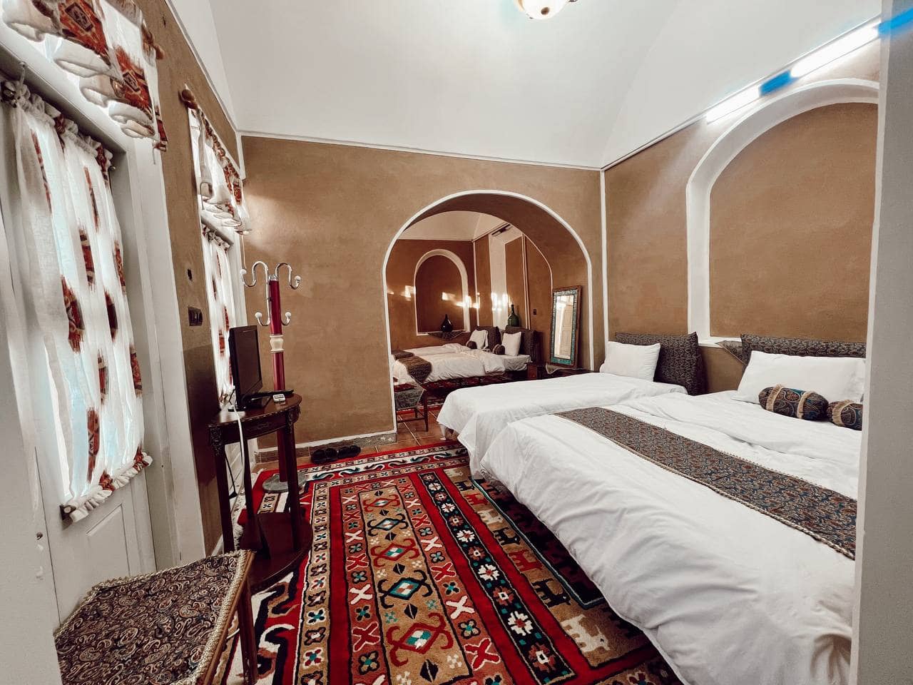 اجاره سوئیت بوم گردی پنج تخته - یزد