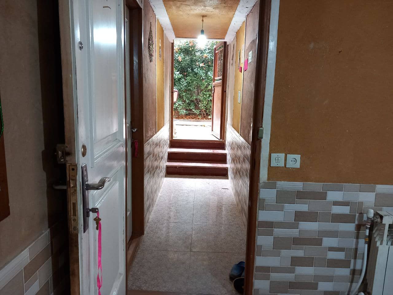 اجاره سوئیت یک خوابه بوم گردی ابیانه 1- 50 متری