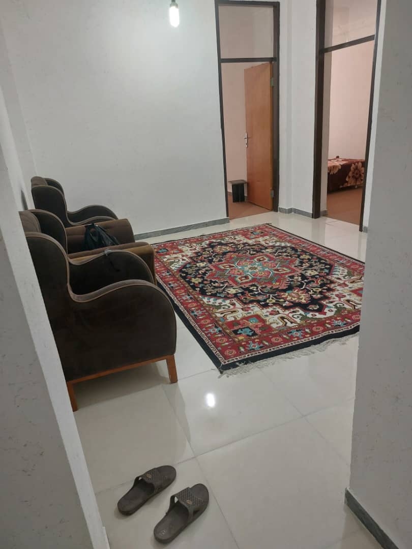 اجاره آپارتمان مبله در خیابان امام - دوخوابه چهارتخته واحد 2