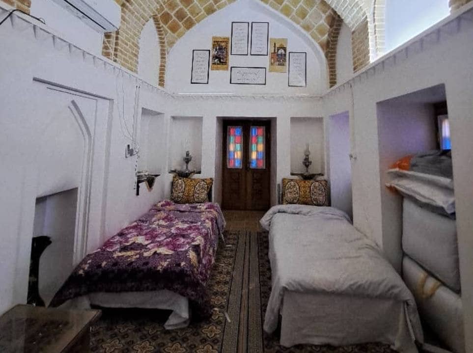 بوتیک هتل سنتی در ساوه - لیلی و مجنون