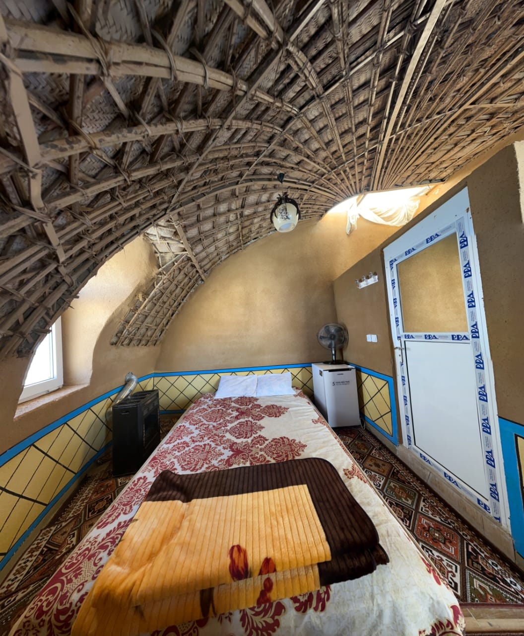 اجاره بومگردی کویری در یزد - دوتخته