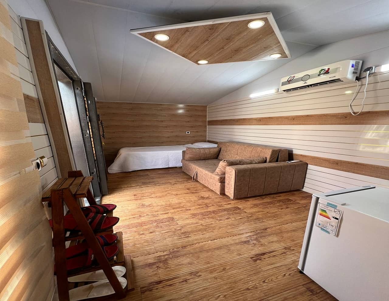 اجاره کانکس ساحلی در هرمز - یک تخته