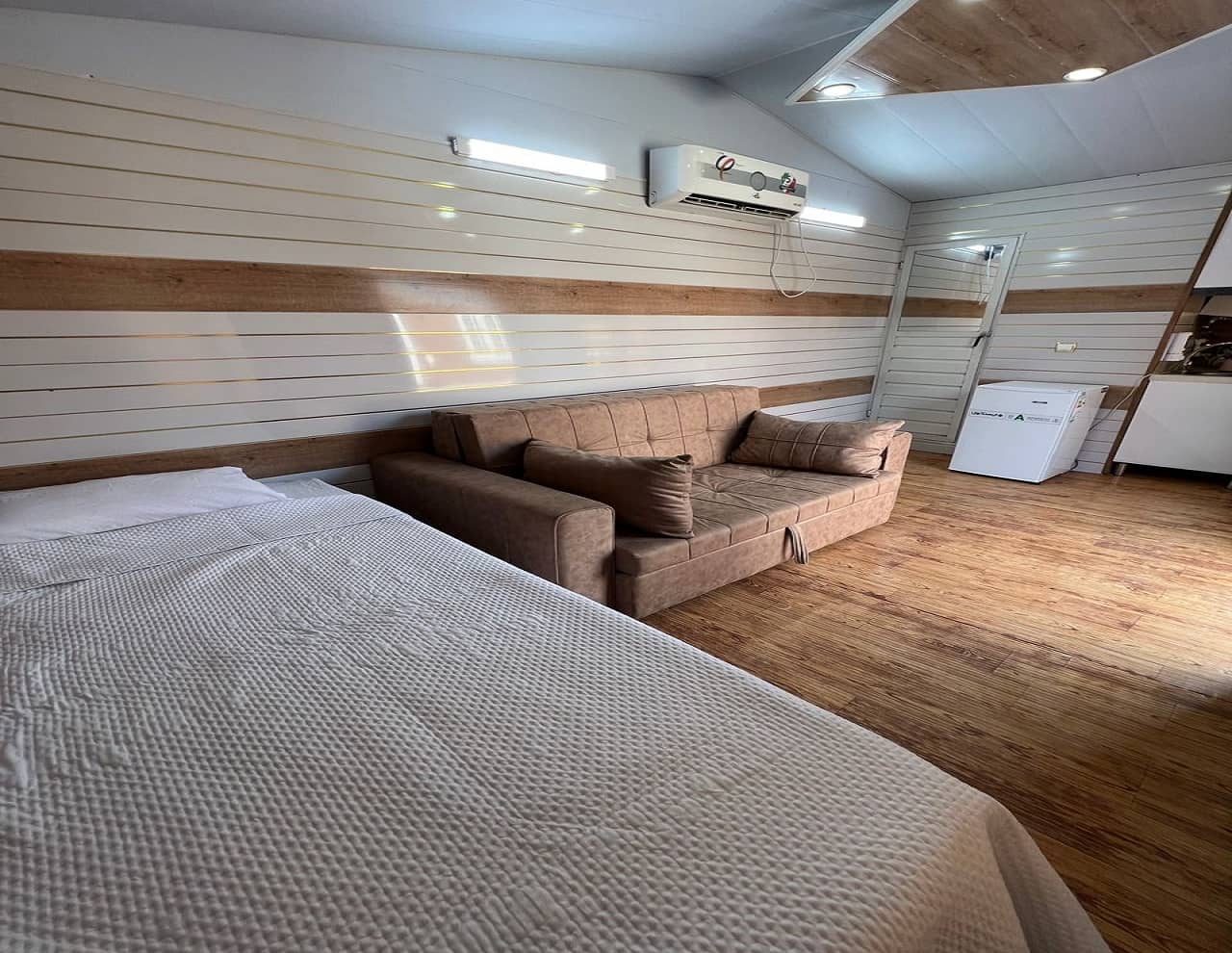 اجاره کانکس ساحلی در هرمز - یک تخته