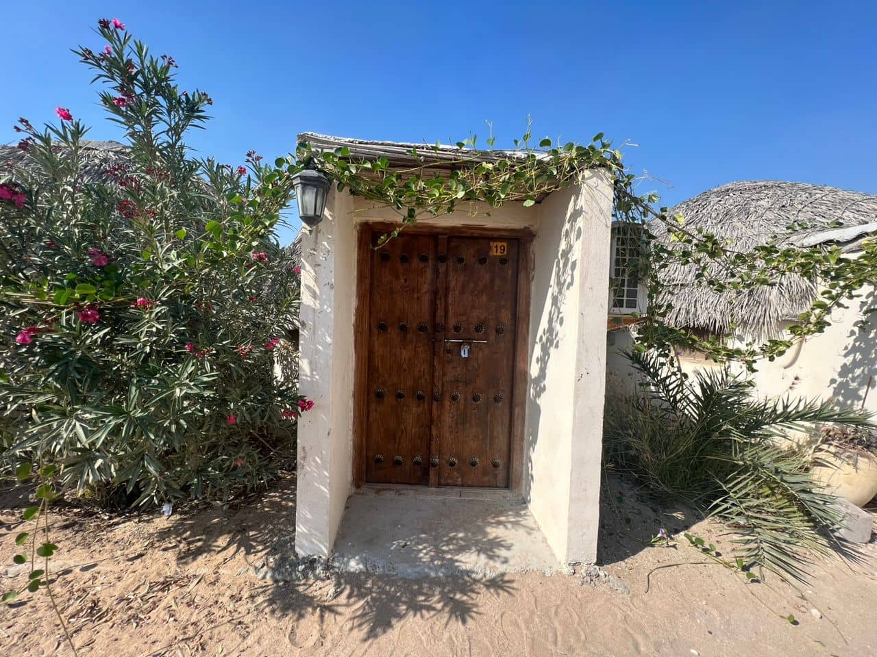 اجاره بومگردی ساحلی در قشم - کلبه 19