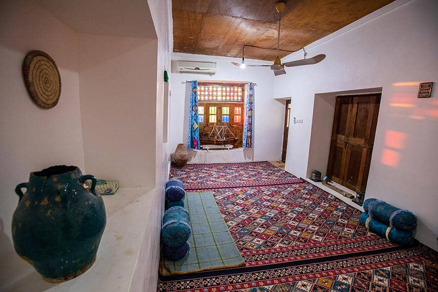 اجاره اتاق بومگردی در بندر رستمی - جهاز بوم