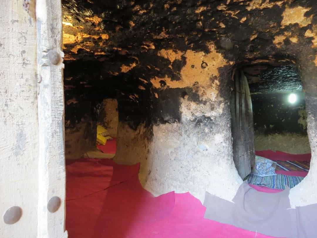 اجاره اقامتگاه صخره ای در روستای میمند - 38متر