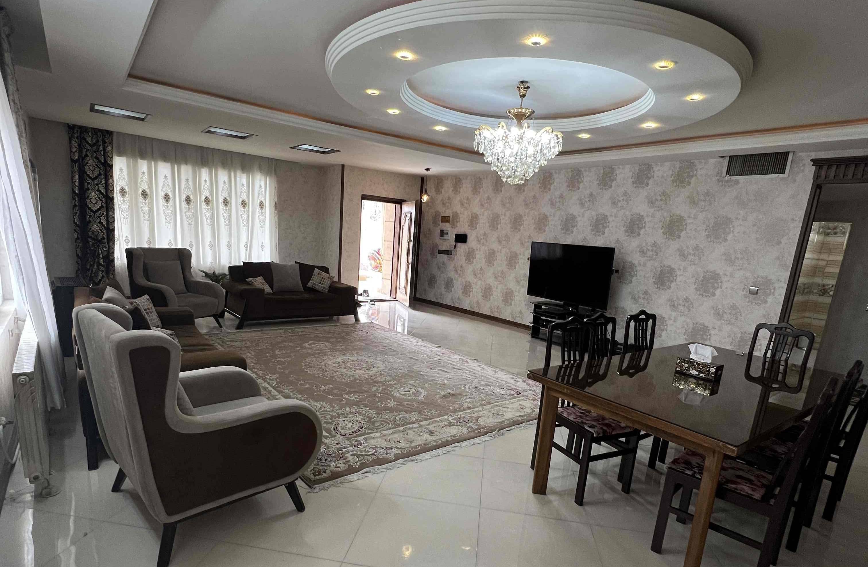 اجاره ویلا با استخر روباز آبگرم در چهارباغ