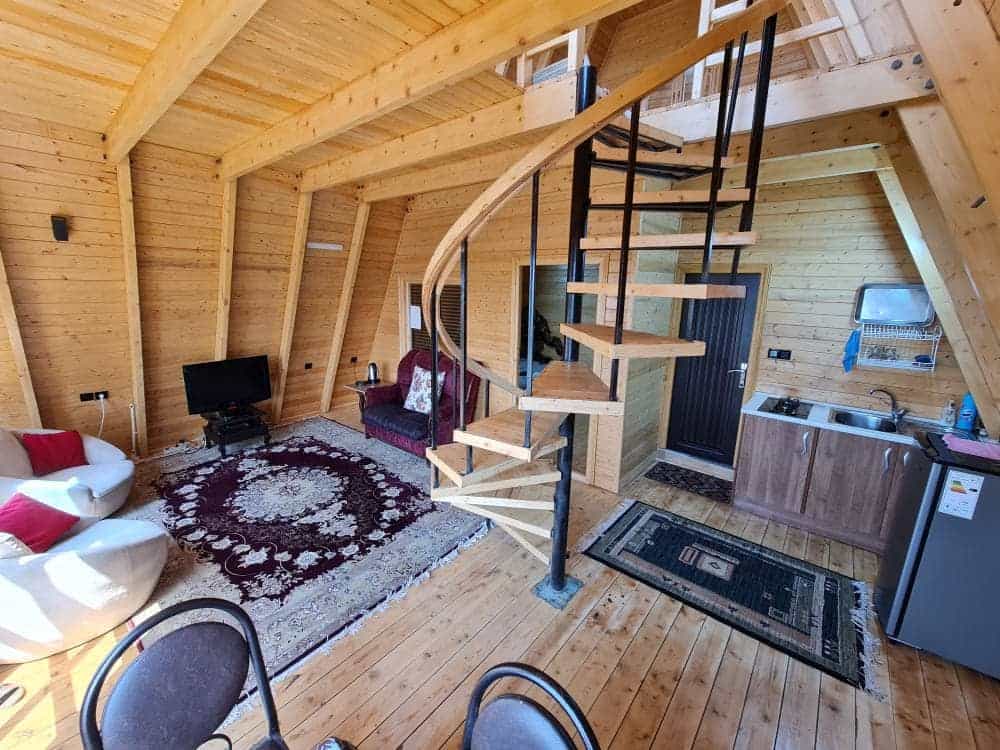 اجاره کلبه سوئیسی جنگلی در لفور شیرگاه