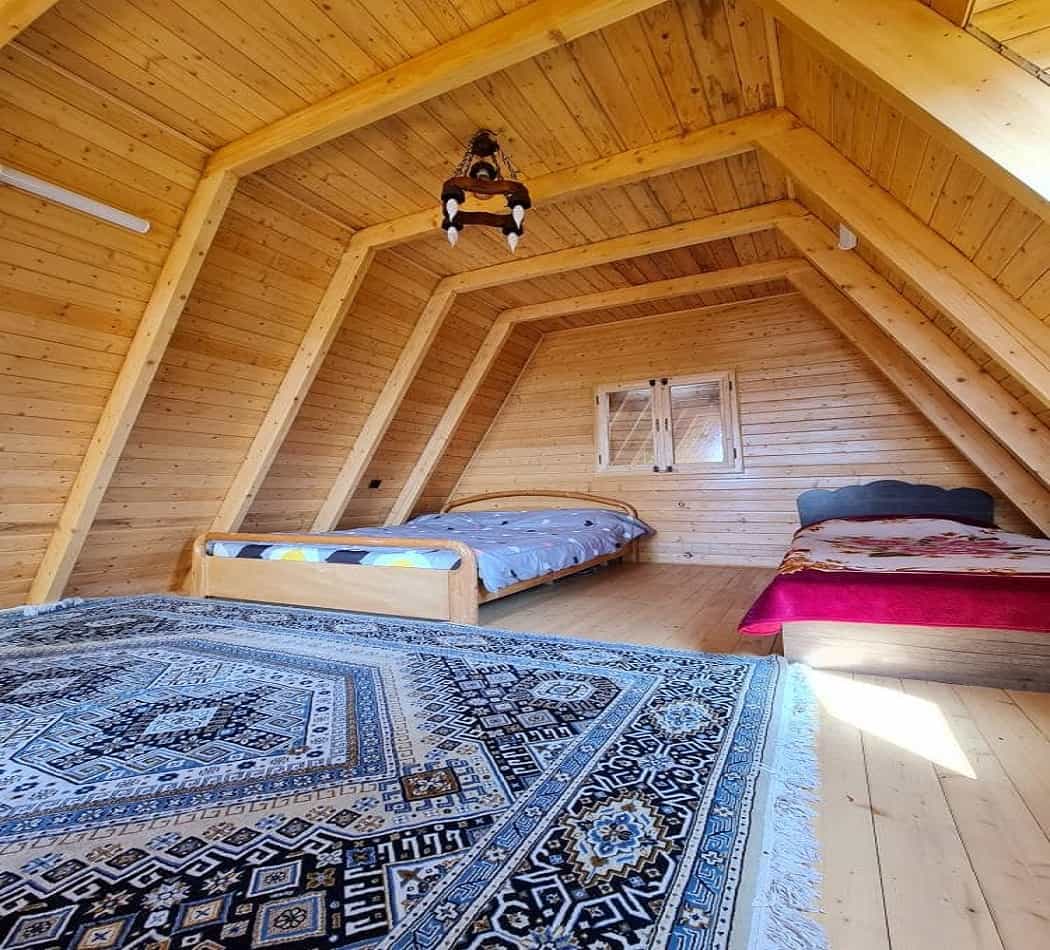 اجاره کلبه سوئیسی جنگلی در لفور شیرگاه