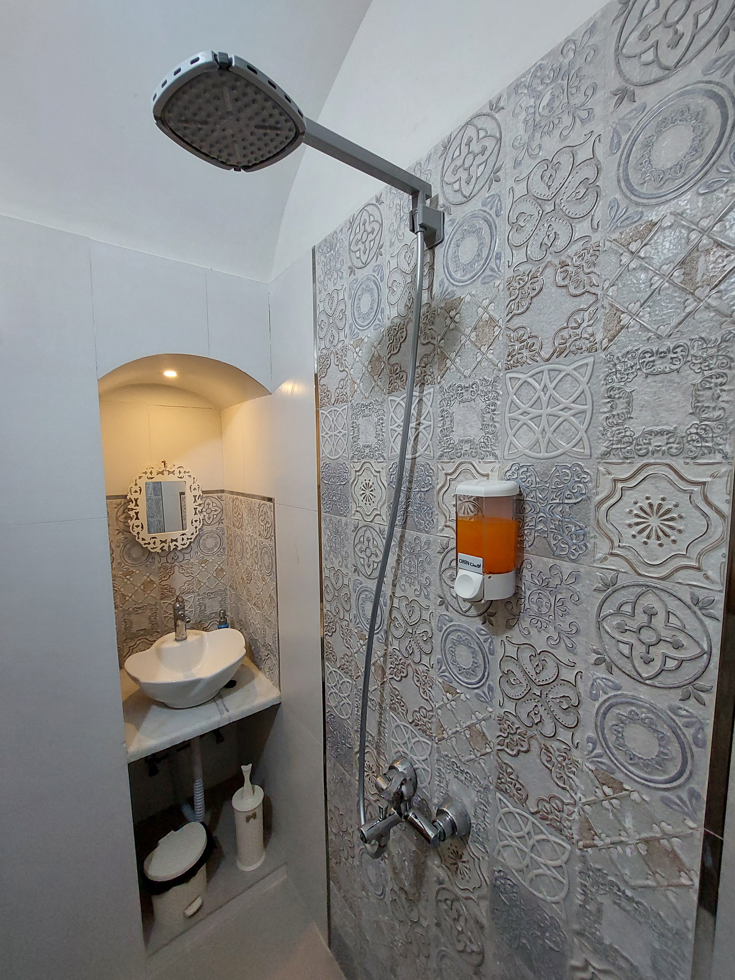 اجاره عمارت سنتی در 22بهمن آران بیدگل - شاه دخت