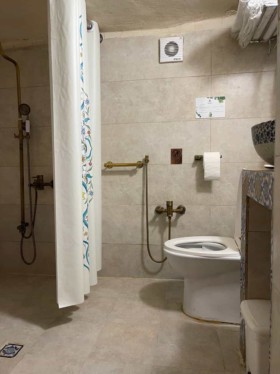 اجاره هتل سنتی انقلاب زنجان - ماهنشان