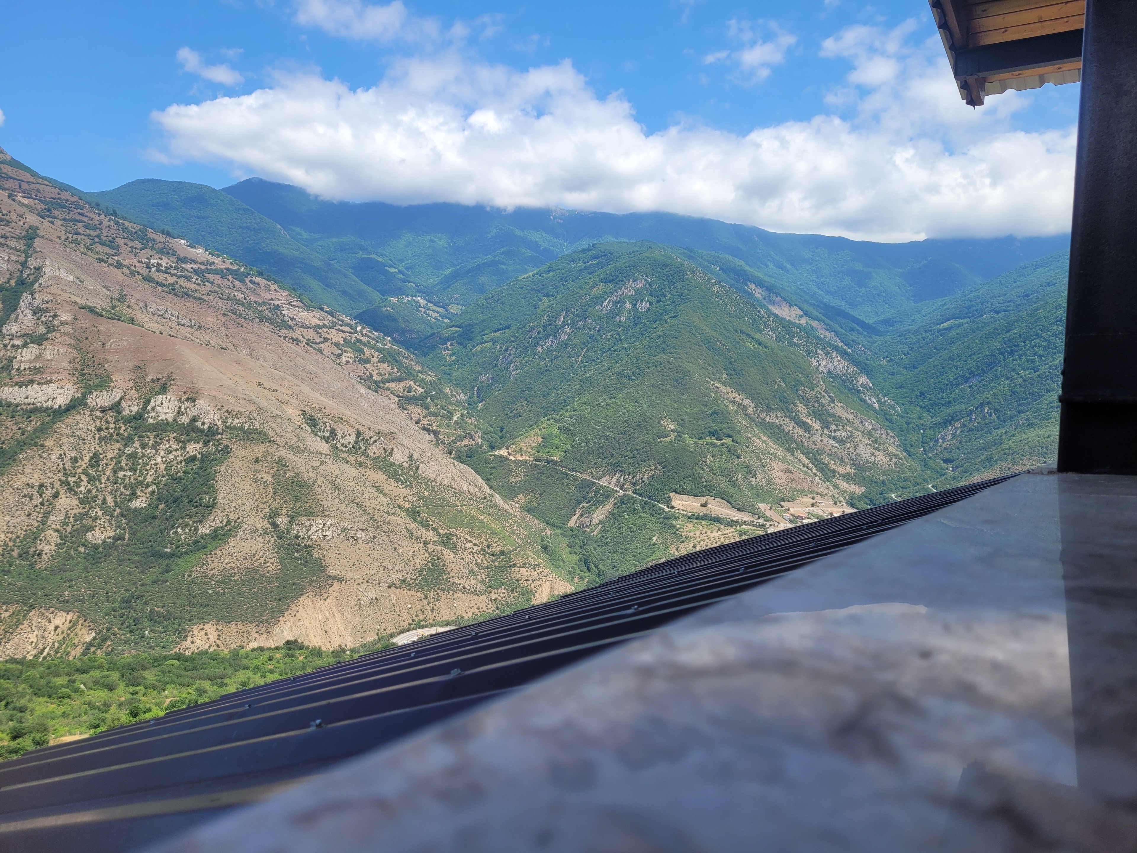 اجاره ویلا یک خوابه در روستای طویر مرزن آباد - جکوزی دار