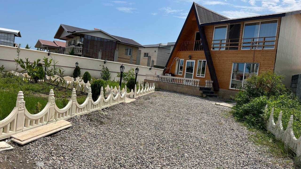 اجاره کلبه سوئدی در روستای گتگسرا نزدیک ساحل گیسوم