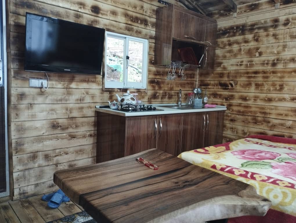 اجاره کلبه چوبی در روستای شانده صومعه سرا