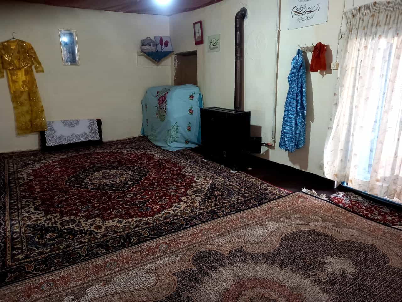 اجاره اتاق سنتی در روستا امزادجرد همدان - اتاق 5
