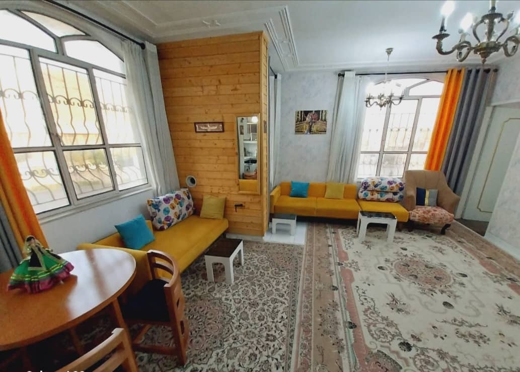 اجاره آپارتمان مبله در خیابان حافظ شیراز-دوخوابه طبقه اول