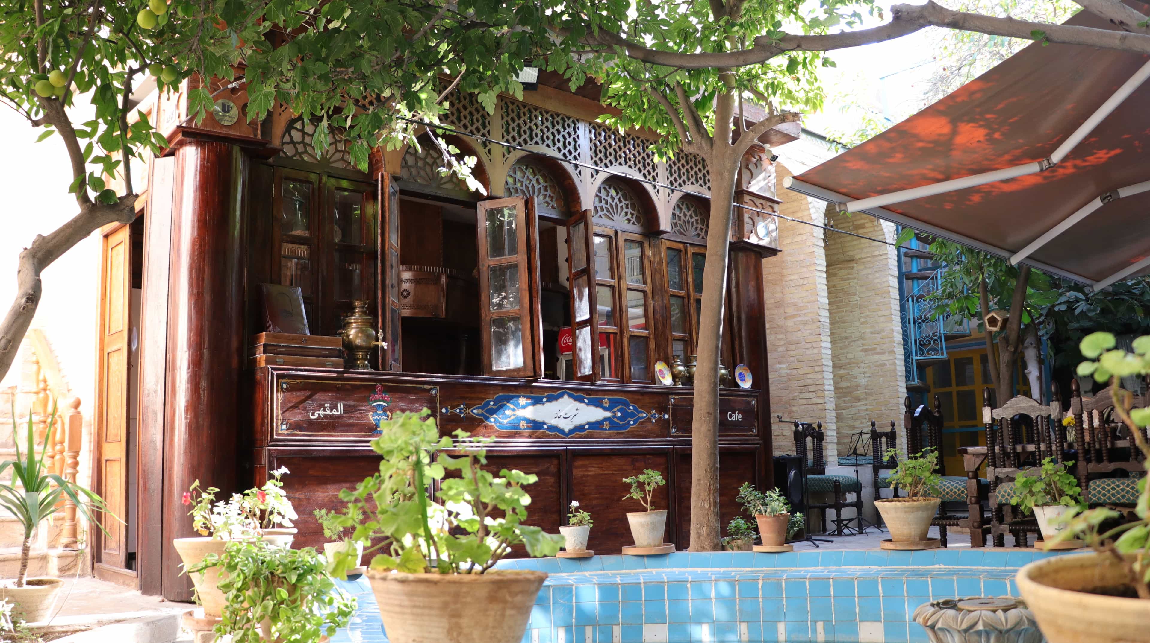 اجاره اتاق سنتی در 9 دی شیراز - یادمانه