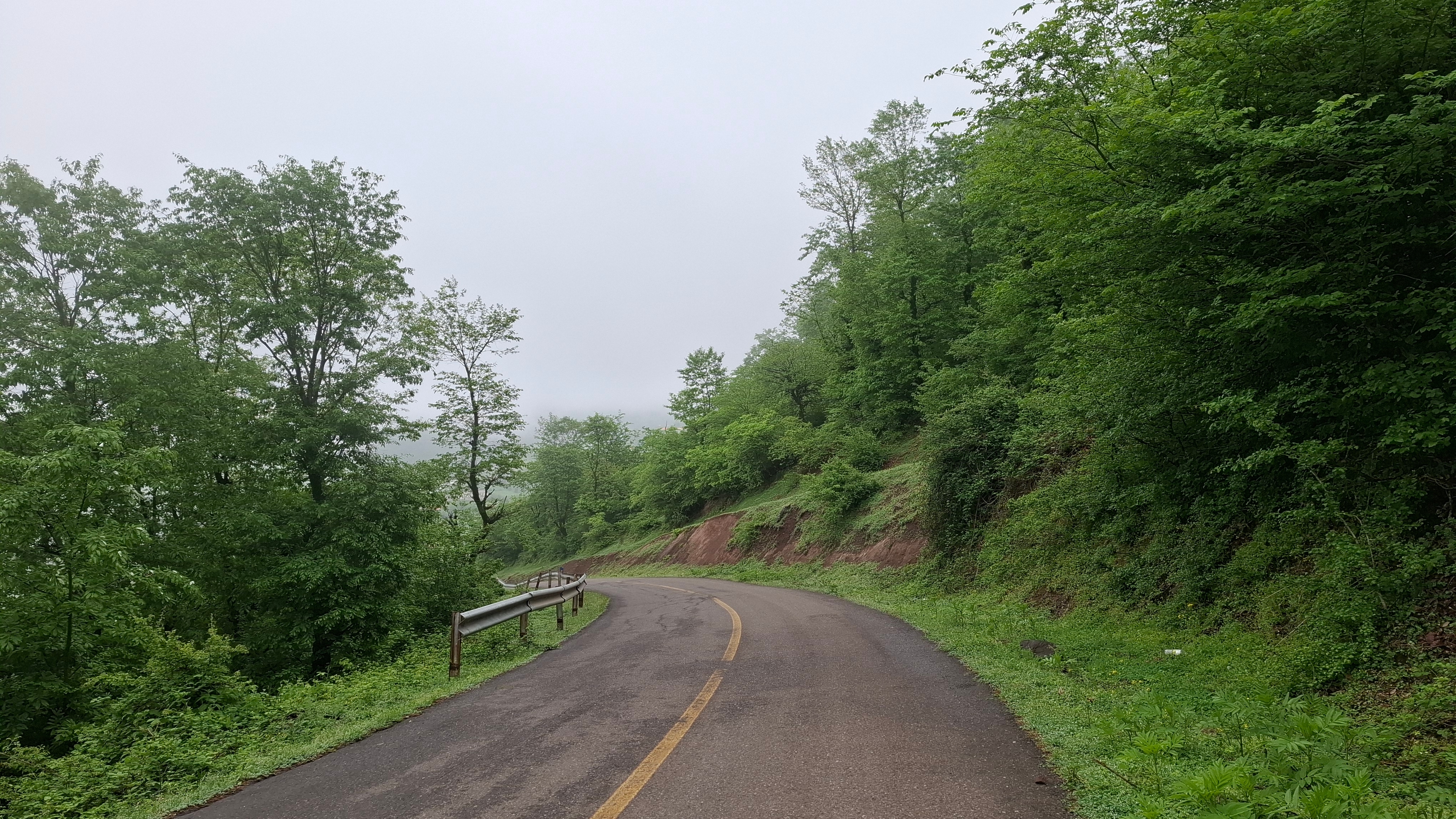 اجاره اقامتگاه بومگردی در روستای حاجی ده توتکابن