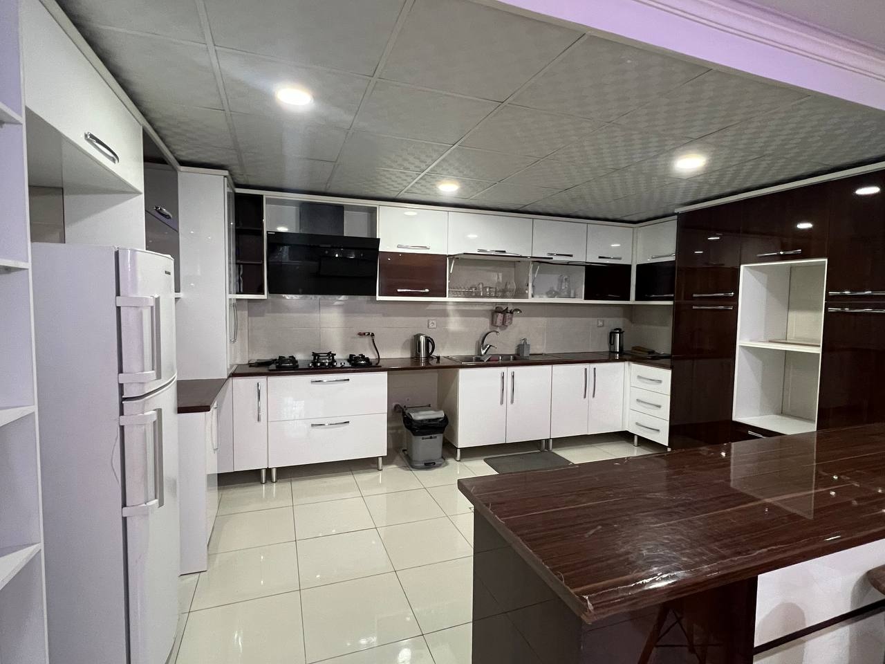 اجاره آپارتمان در کوی وحدت شیراز