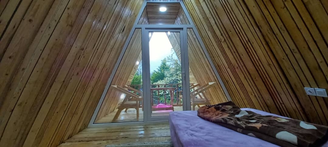 اجاره کلبه سوئیسی جنگلی در روستای اولوم شاندرمن - ماسال