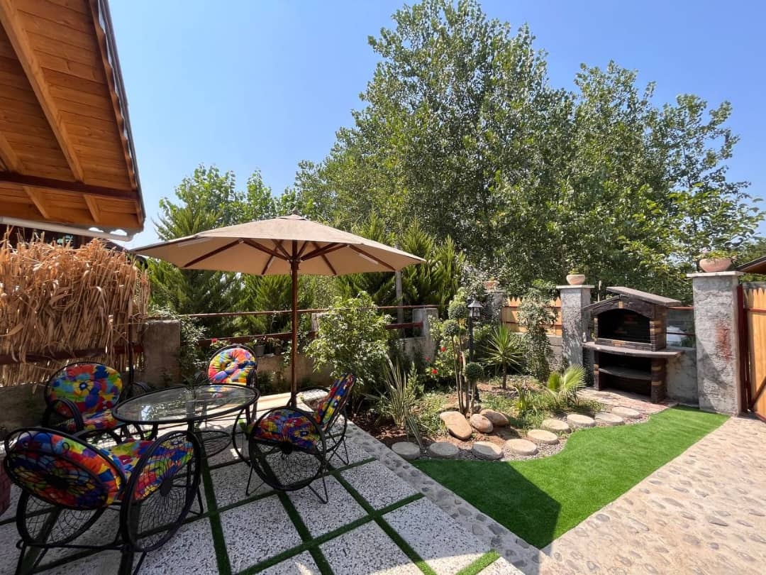 اجاره کلبه ساحلی در رودسر - 60 متری  نما کلبه