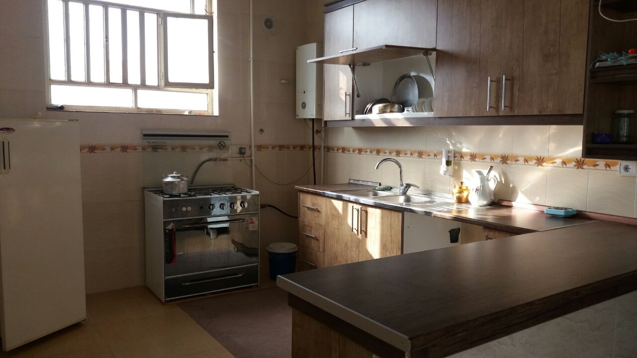 اجاره آپارتمان مبله در بلوار سامعی شاهدیه-دوخوابه طبقه ی اول