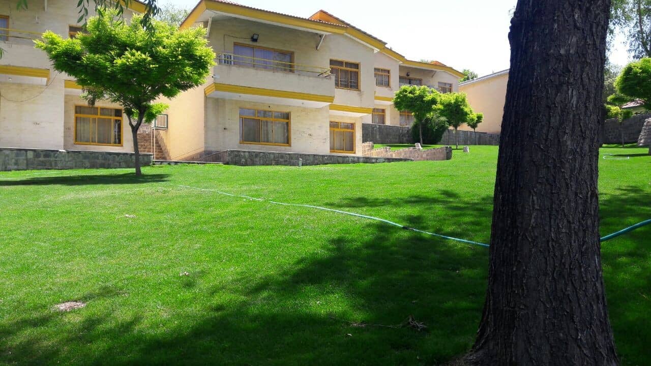 اجاره ویلا در دهکده زاینده رود چادگان