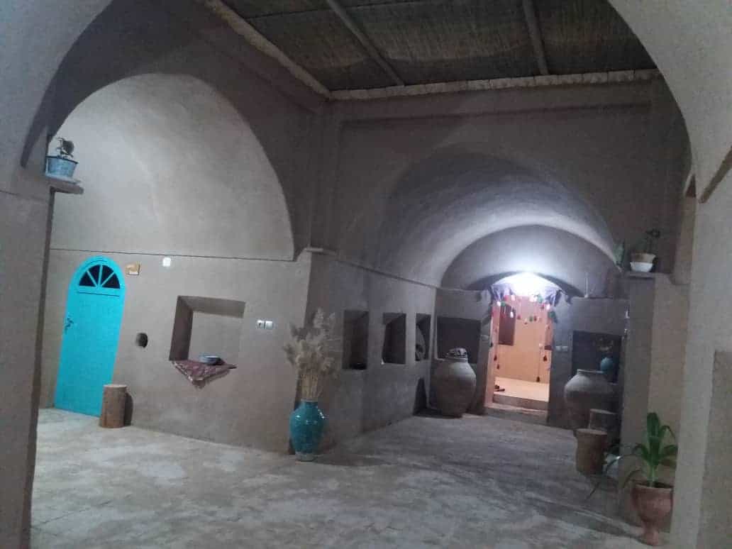 اجاره اتاق سنتی در مزرعه کلانتر میبد - آتش