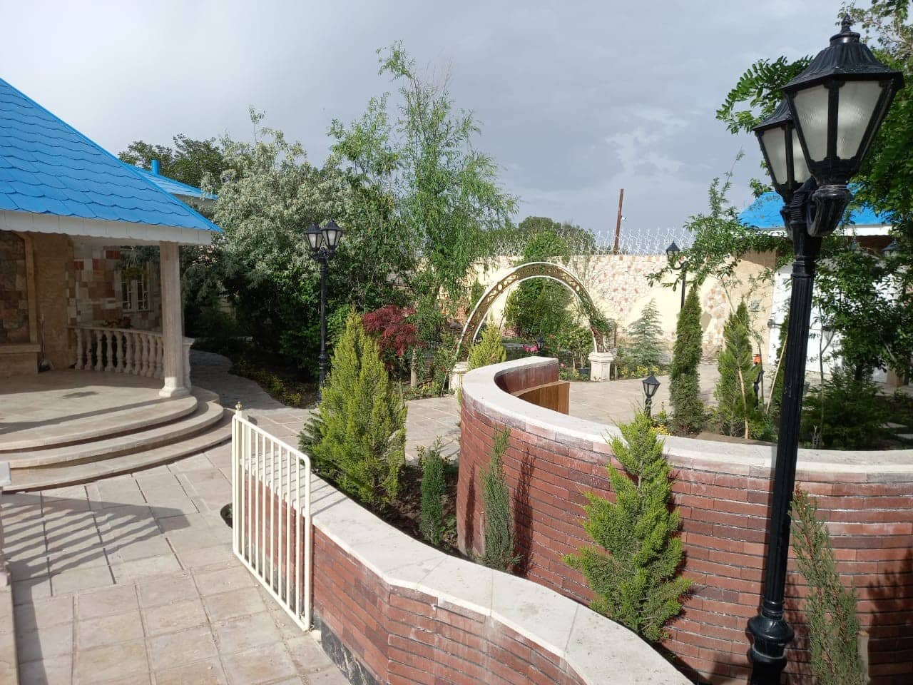 اجاره ویلا استخردار شیک در شاندیز مشهد-دوخوابه