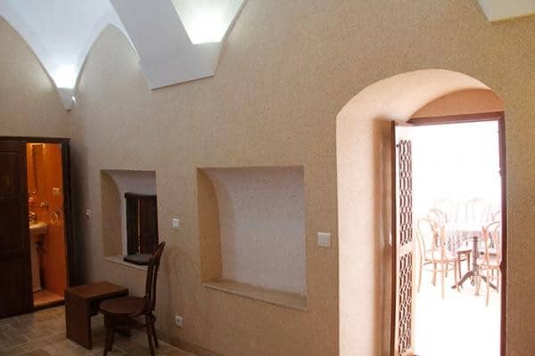 اجاره سوئیت سنتی در یزد - آذرمیدخت