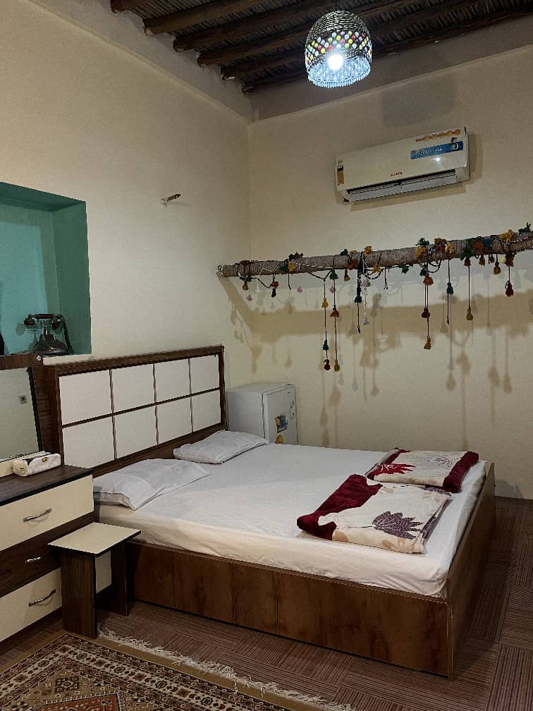 اجاره خانه بومگردی مستردار در سوزا قشم - دره ستارگان