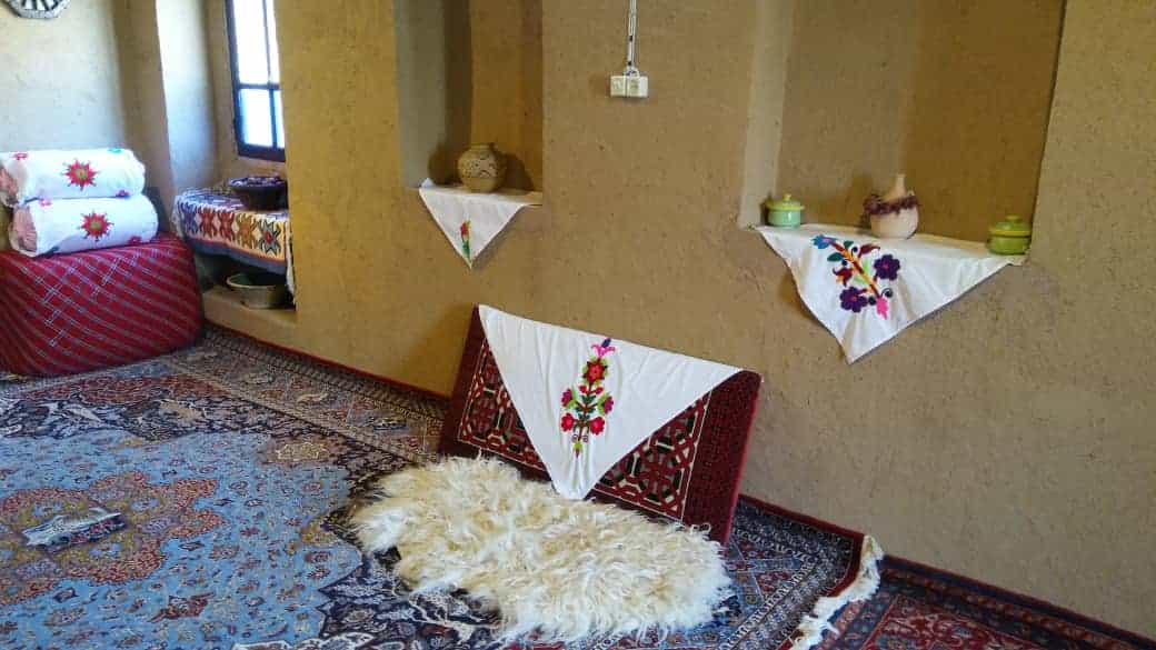 اجاره اقامتگاه سنتی در آزادشهر شاهرود - اتاق 2