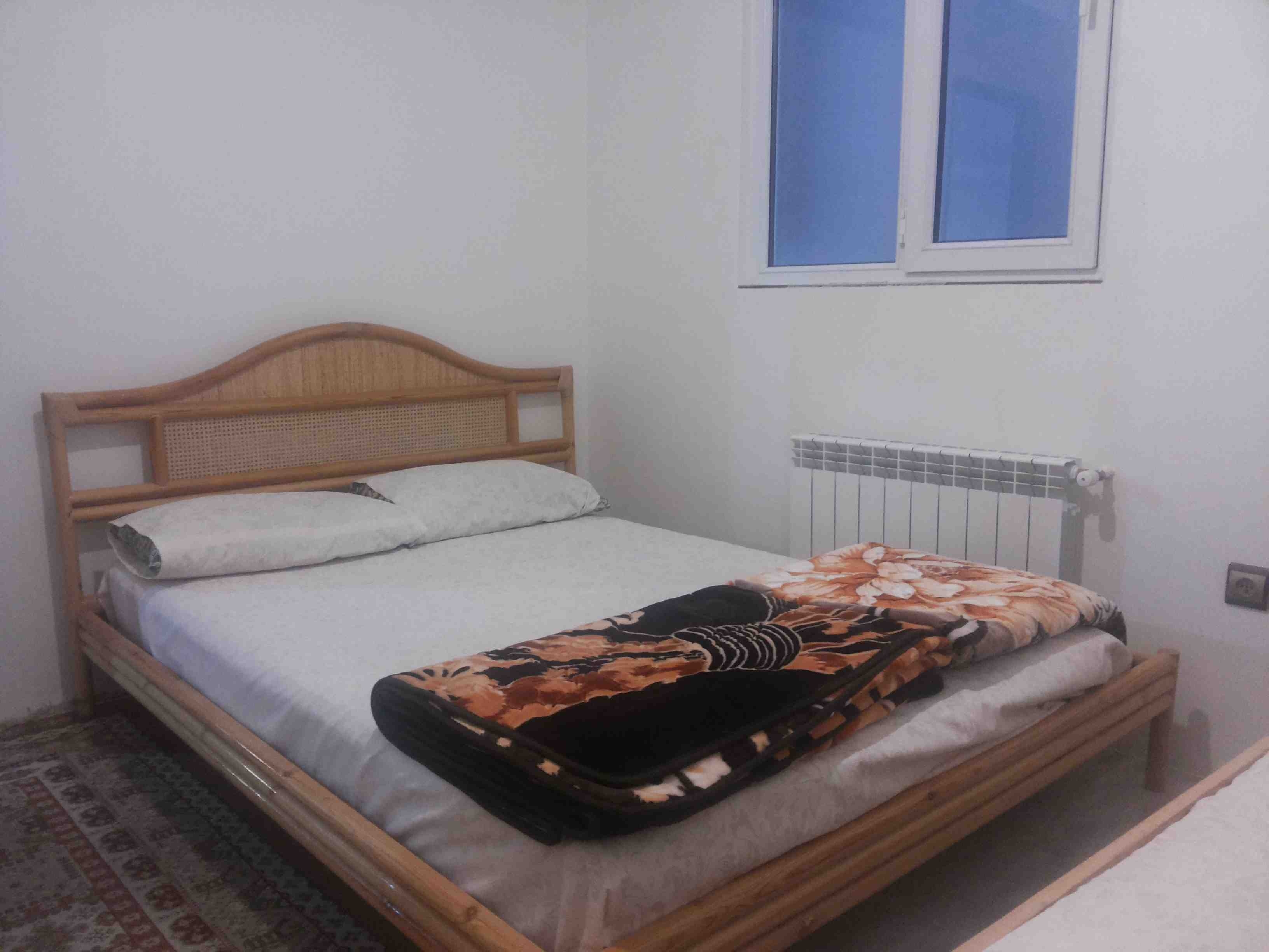 اجاره آپارتمان مبله دو خوابه در فلسطین همدان -طبقه اول