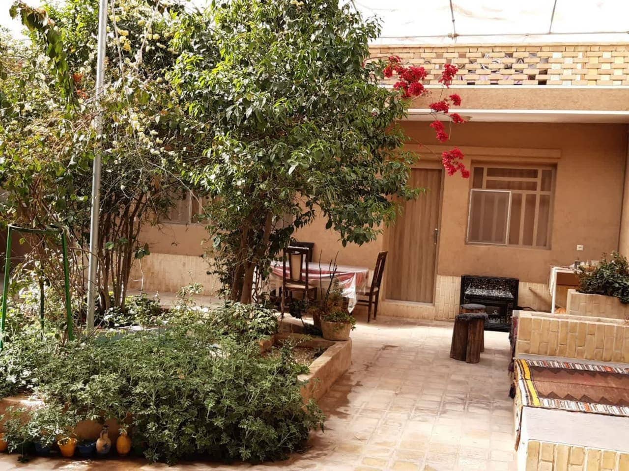 اجاره اتاق سه تخته در یزد